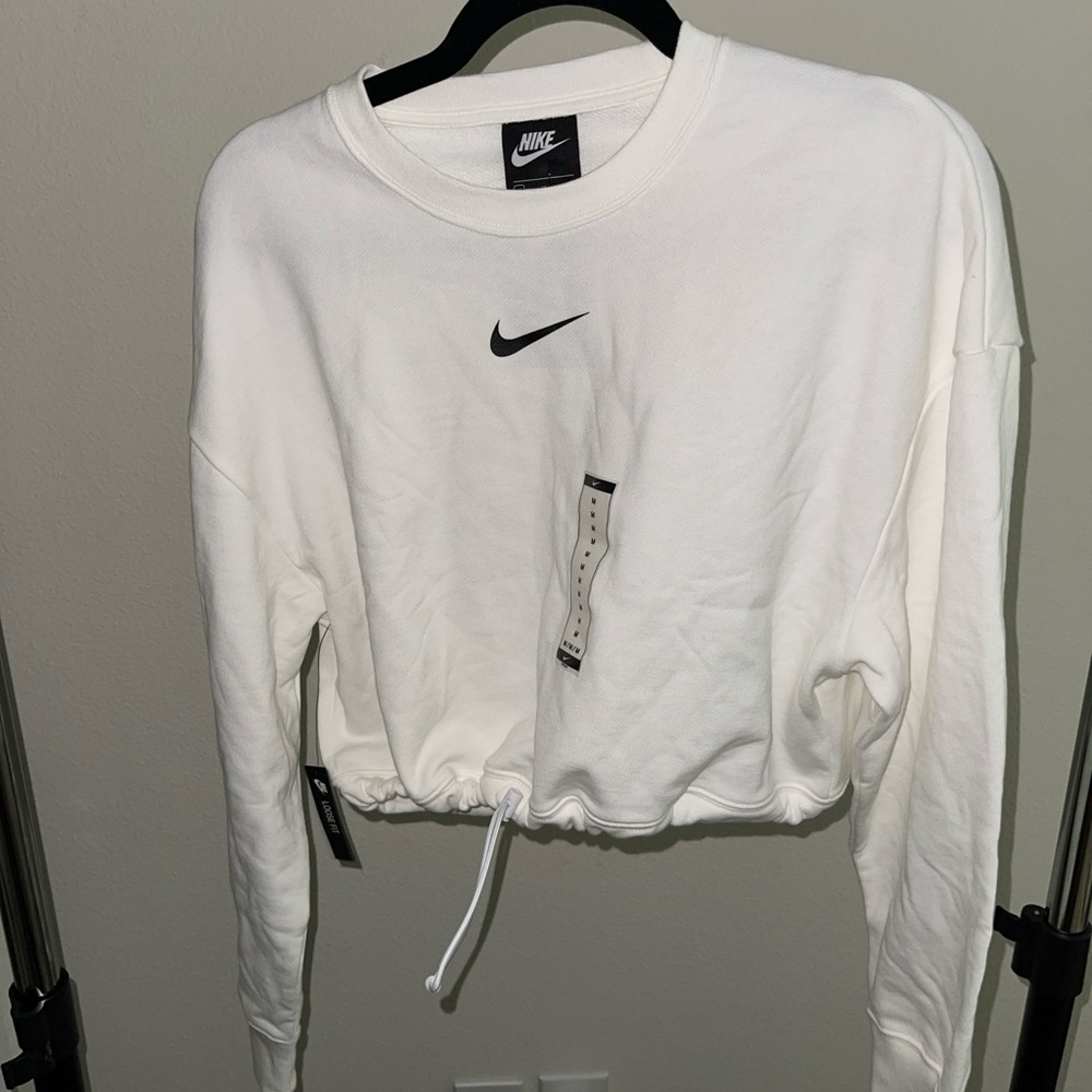 Cropped workout pullover